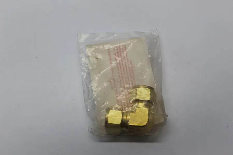Фитинг Swagelok B-1010-9 Brass Tube Fitting FNSP