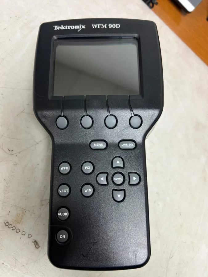 Тестер TEKTRONIX WFM90D PORTABLE HANDHELD VECTORSCOPE WAVEFORM MONITOTR