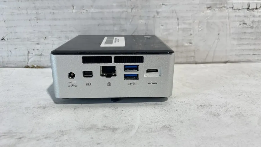 Intel NUC5i3RYH Mini PC Intel Core i3 5th Gen 2.1GHz HDMI USB Ethernet
