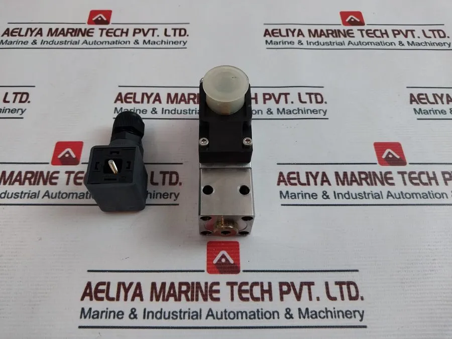 Датчик давления Wartsila Danfoss MBS 5153 Pressure Transmitter 0051F000602