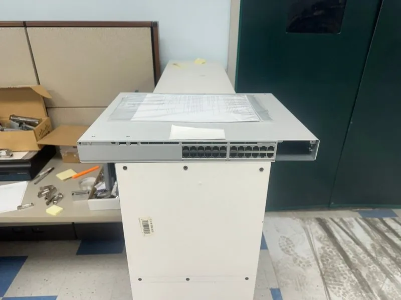 Коммутатор Cisco C9200-24T-A Catalyst 9200 24 Port Switch