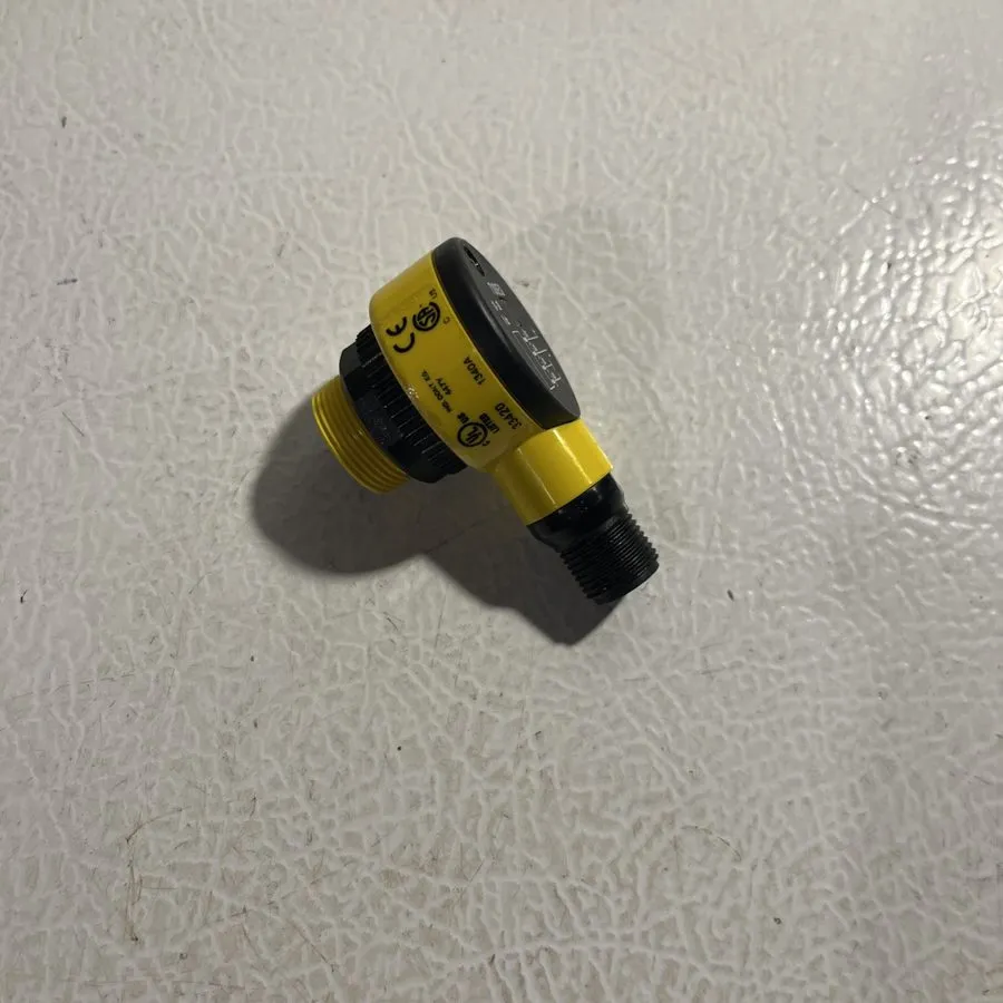 Фотоэлектрический датчик Banner T186EQ Photoelectric Sensor, 10-30vdc