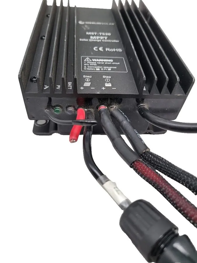 Аккумулятор MERLIN SOLAR MST-TS30 MPPT SOLAR CHARGE CONTROLLER