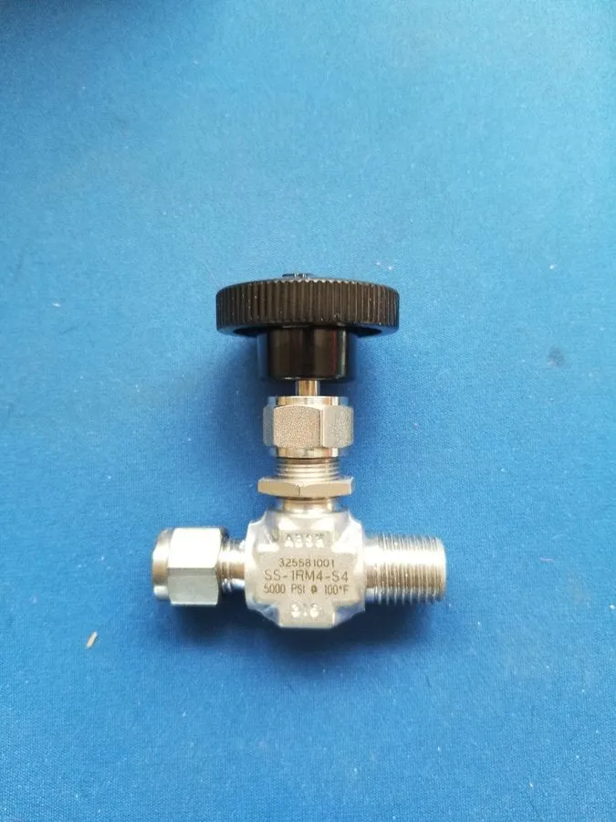 Клапан Swagelok SS-1RM4-S4 Stainless Steel Integral Bonnet Needle Valve FNSP