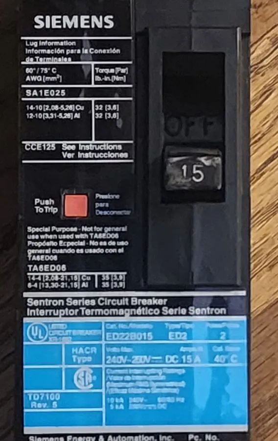 Автоматический выключатель Siemens ED22B015 Sentron Circuit Breaker, 2-Pole 15A,