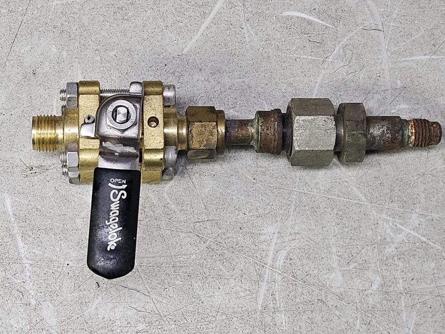 Клапан Swagelok B-62TS6 Brass 3-piece Ball Valve 3/8” Tube