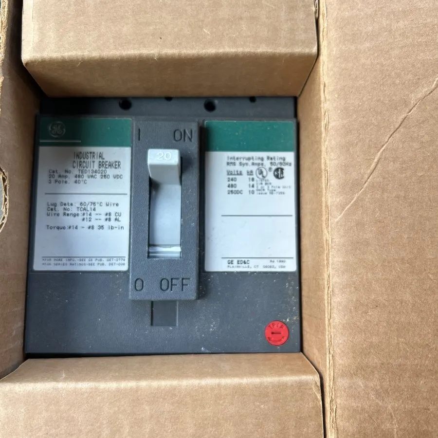Автоматический выключатель General Electric GETED134020WL CIRCUIT BREAKER, 3P-48 — фото лота 1