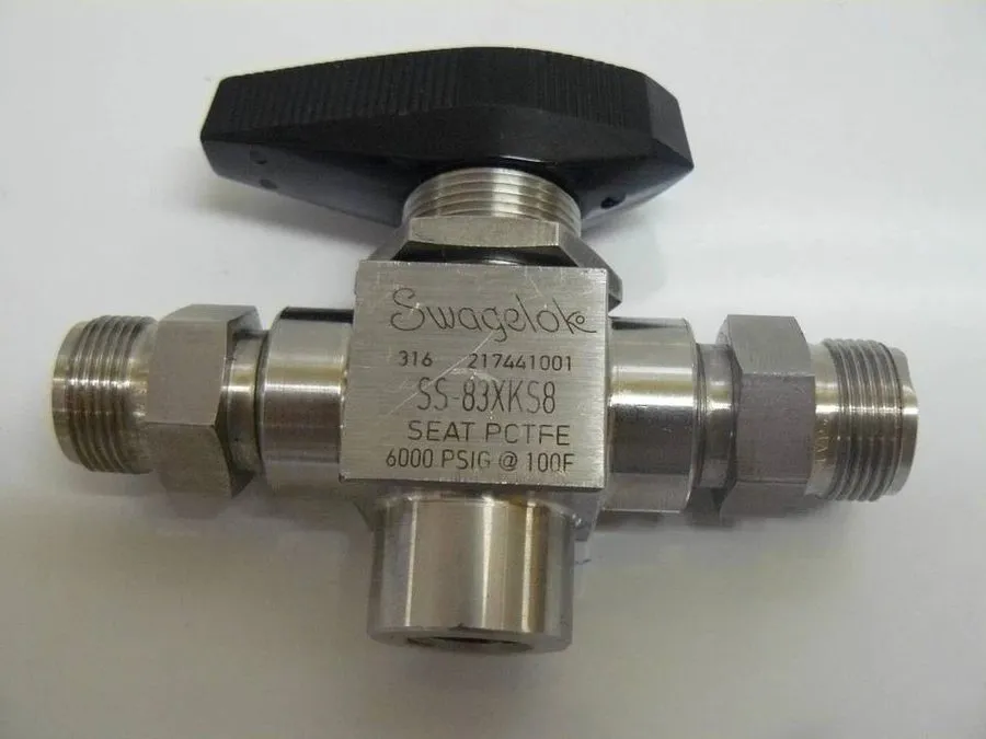 Клапан Swagelok SS-83XKS8MM SS 3-Piece High Pressure 3-Way Ball Valve FNSP — фото лота 1