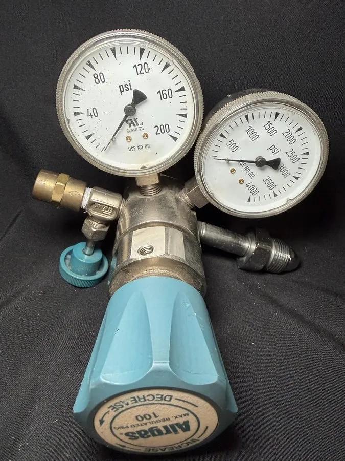 Трубопроводная арматура Airgas 2-Stage Pressure Regulator, 3000 psi inlet pressu