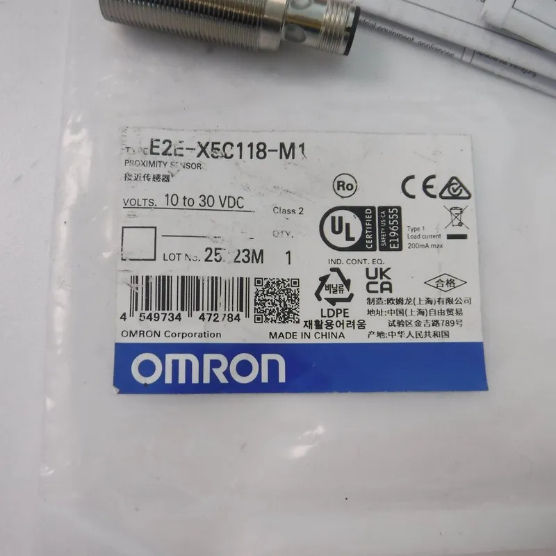 Датчик приближения OMRON E2E-X5C118-M1 Industrial Proximity Sensor 10-30VDC