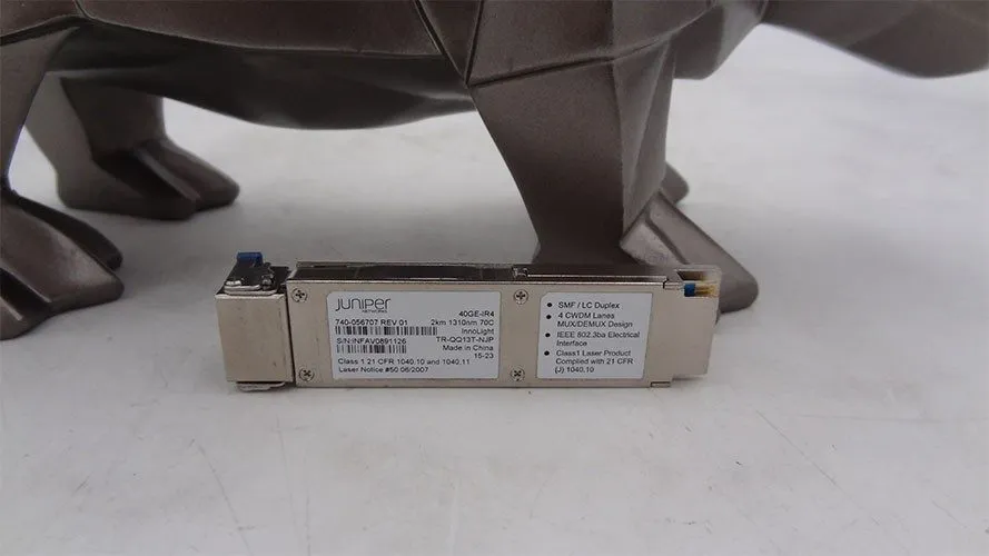 Трансивер Juniper JNP-QSFP-40GE-IR4