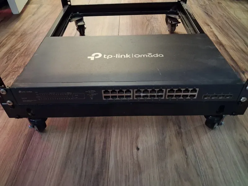 Коммутатор TP-Link TL-SG2428P Omada JetStream 28-Port Gigabit Switch 24 PoE+ 250