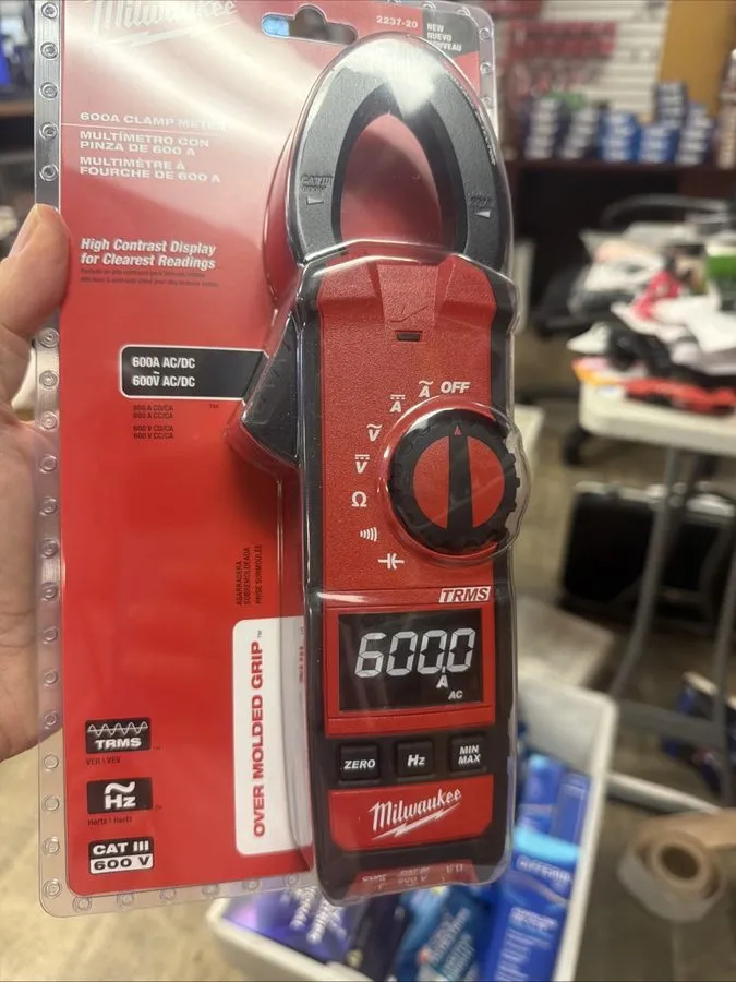 Тестер Milwaukee 2237-20 600V AC/DC Digital Clamp Meter HVAC/R