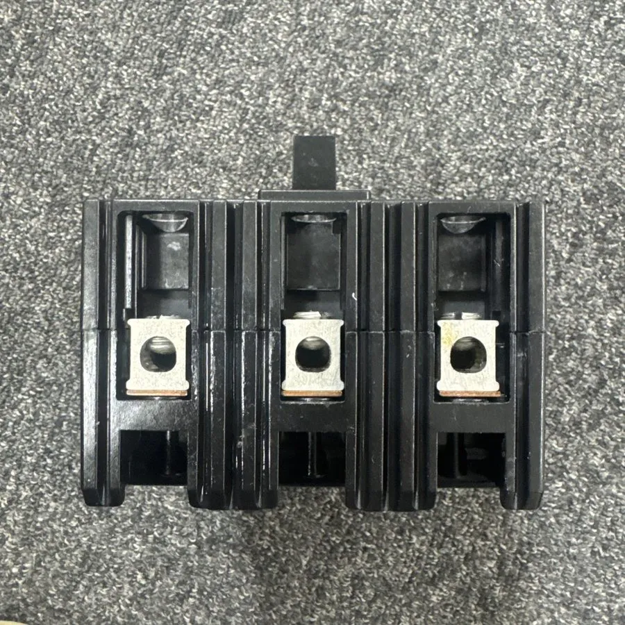 Автоматический выключатель SQUARE D FCP34100 THERMAL-MAGNETIC 3P 100 AMP 480V CI