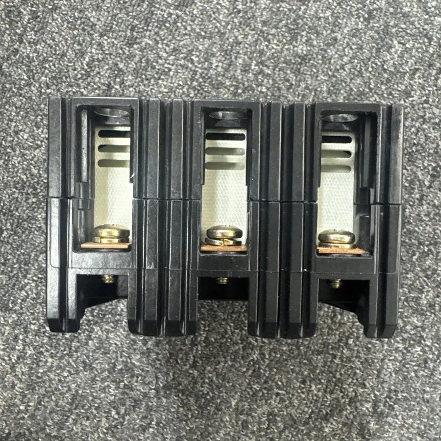 Автоматический выключатель SQUARE D FCP34100 THERMAL-MAGNETIC 3P 100 AMP 480V CI — фото лота 2