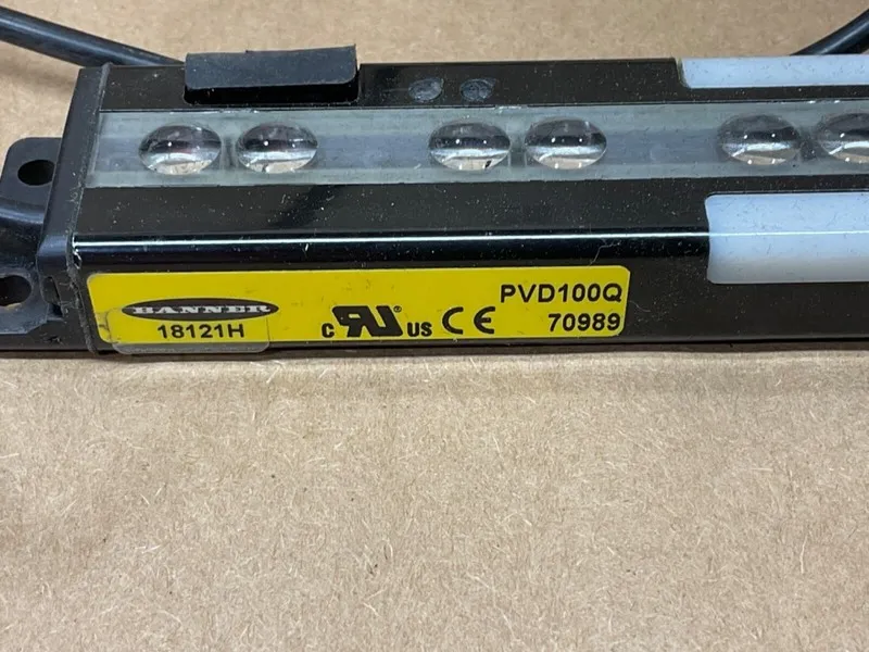 Фотоэлектрический датчик Banner PVD100Q Photoelectric Sensor 70989 EZ Light Part