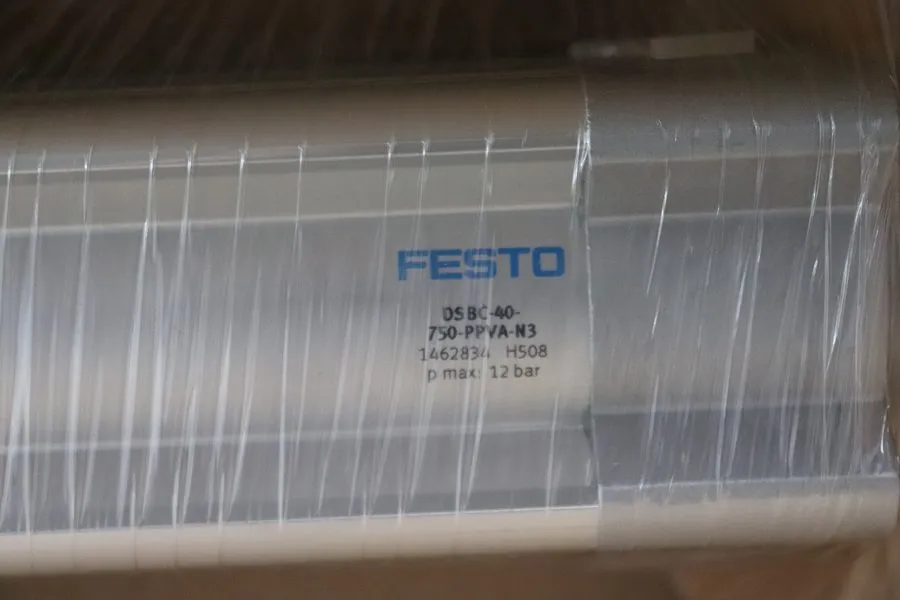 Пневмоцилиндр Festo DSBC-40-750-PPVA-N3 Pneumatic Cylinder Normzylinder 12bar Un