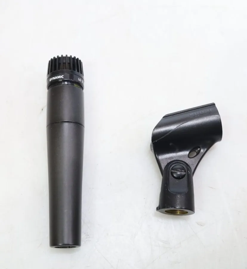 Микрофон Shure SM57-LC Dynamic Instrument Microphone INSTRUMENT PAK