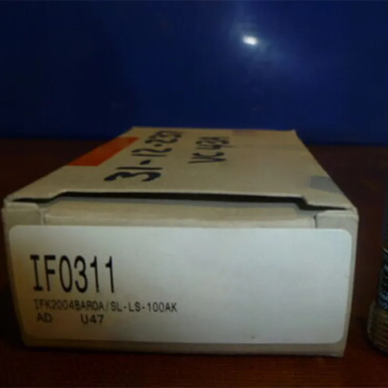 Датчик приближения IFK2004BAROA/SL-LS-100AK Proximity Switch Sensor IF0311