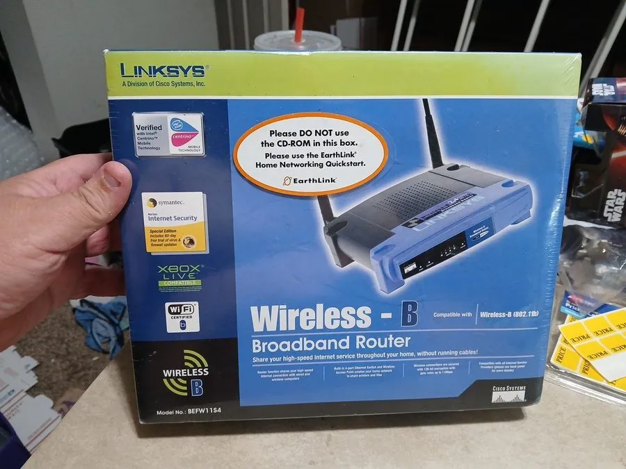Маршрутизатор Linksys BEFW11S4 11 Mbps 4-Port 10/100 Wireless B Router