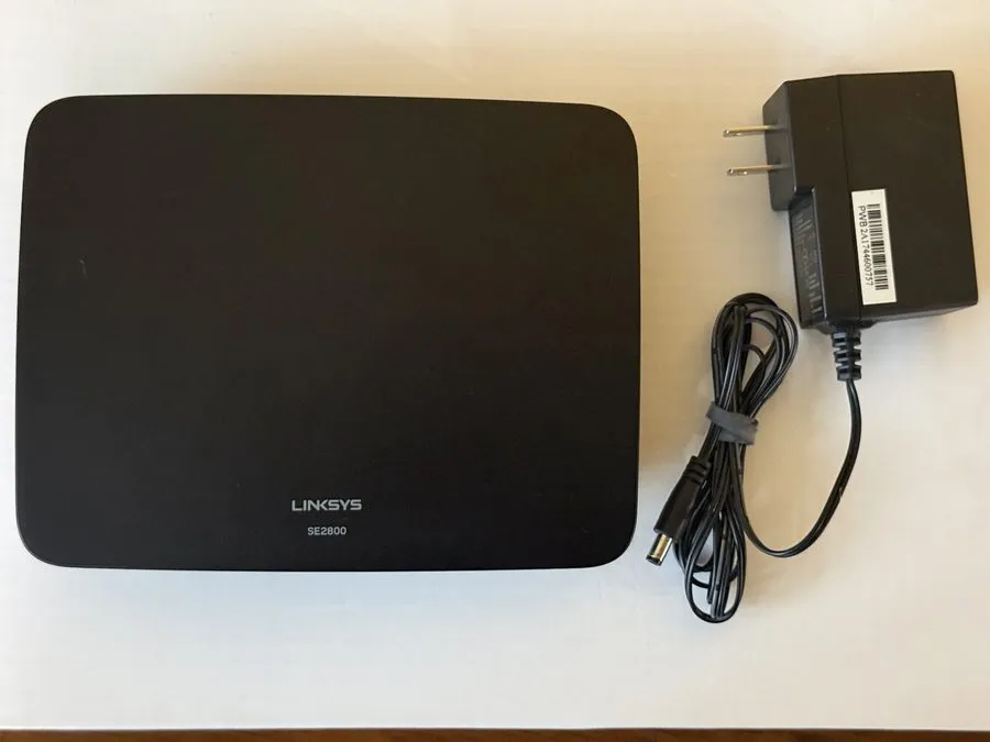 Коммутатор Cisco Linksys SE2800 8-Port Gigabit Ethernet Desktop Network Switch