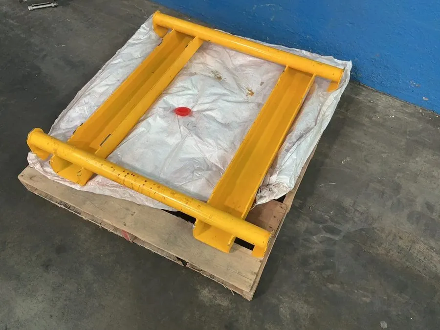 Складское оборудование GLOBAL INDUSTRIAL BULK BAG LIFTER B3112896 — фото лота 1