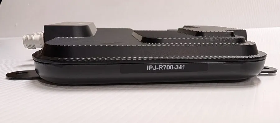 Считыватель RFID Impinj R700 RAIN RFID er, 4-Port, FGX, P/N: IPJ-R700-341