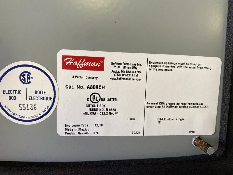 Монтажный шкаф Hoffman A-806CH 8"x6"x3-1/2" Electrical Enclosure
