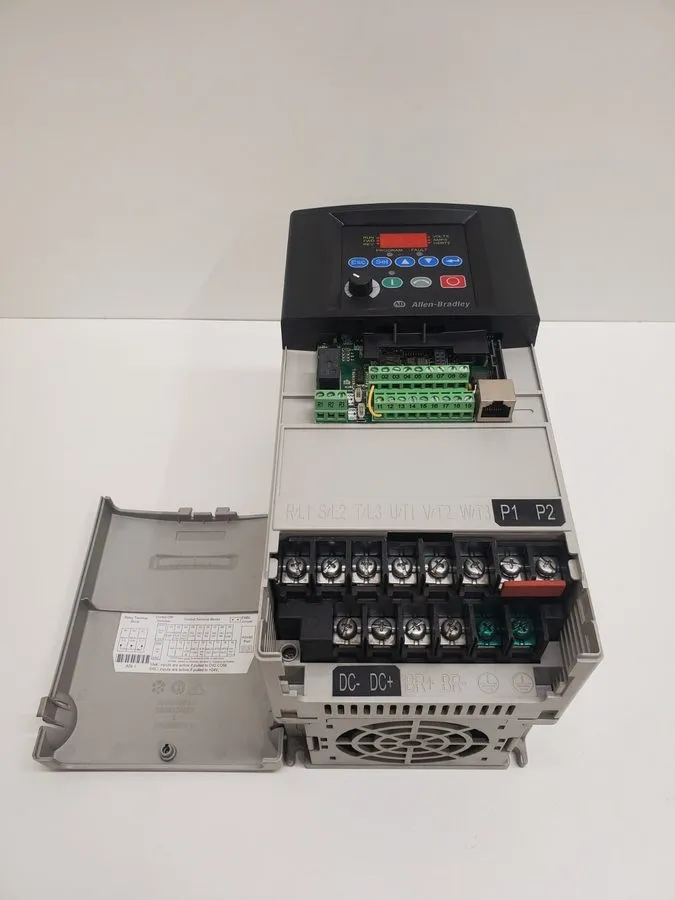 Частотный преобразователь Allen Bradley 22B-D017N104 PowerFlex 40 7.5kW 10HP AC