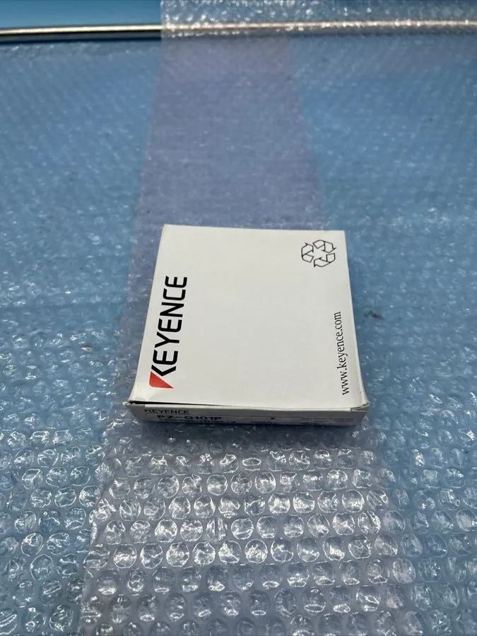 Фотоэлектрический датчик KEYENCE PZ-G101P photoelectric switch sensor — фото лота 1