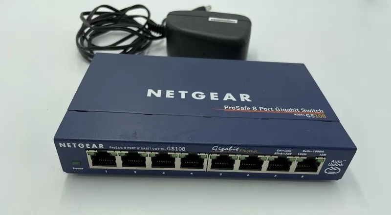 Коммутатор NETGEAR GS108EV3