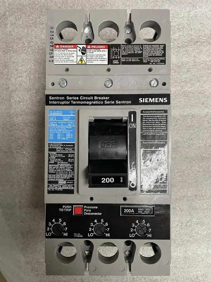 Автоматический выключатель Siemens Sentron 200 Amp Circuit Breaker 3 Pole 600 VA
