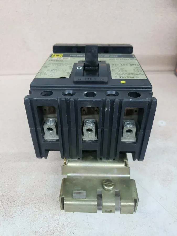 Автоматический выключатель Square D FA34020 I-Line Circuit Breaker 20A 3-Pole 48