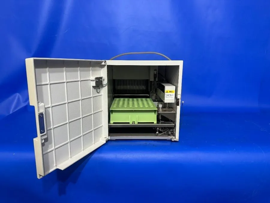 Хроматограф Shimadzu SIL-10AF HPLC Autosampler Excellent