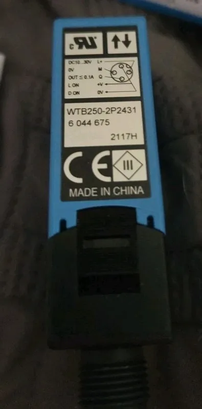 Фотоэлектрический датчик SICK WTB250-2P2431 6044675 Photoelectric switch sensor — фото лота 1