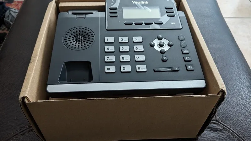 IP-телефон Yealink SIP-T41P PoE Ultra Elegant VoIP Phone