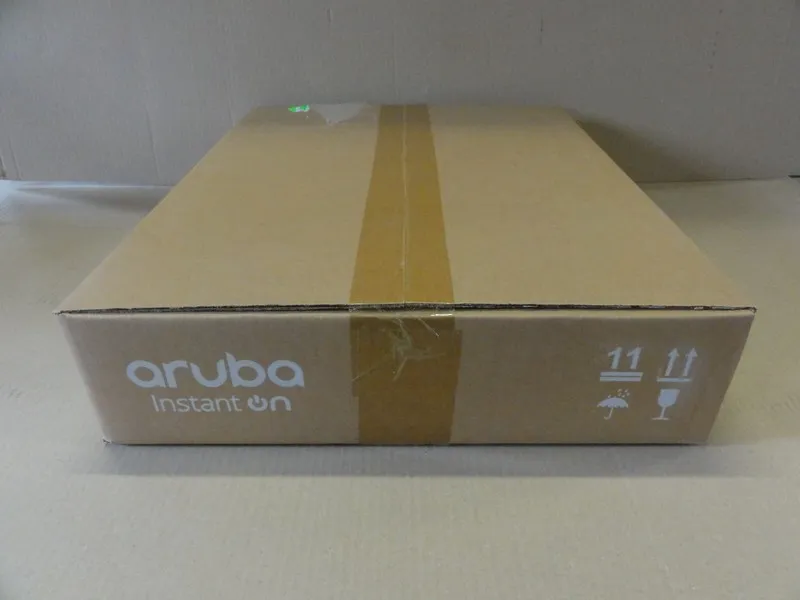 Коммутатор HPE Aruba Instant On 1930 24G Class4 PoE 4SFP/SFP+195W Switch JL683A