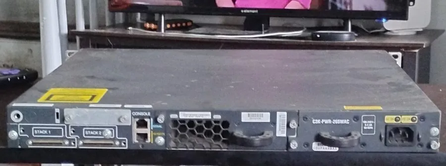 Коммутатор Cisco Catalyst 3750-E Series PoE-24 24 Port Ethernet Switch Governmen — фото лота 1