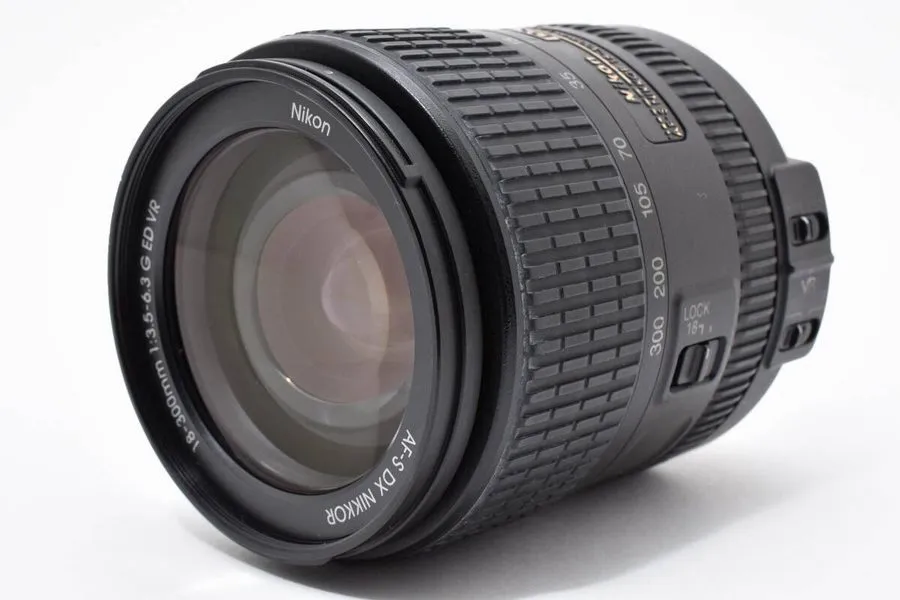 Объектив Nikon AF-S DX Nikkor 18-300mm F/3.5-6.3G ED VR Zoom Lens #L299