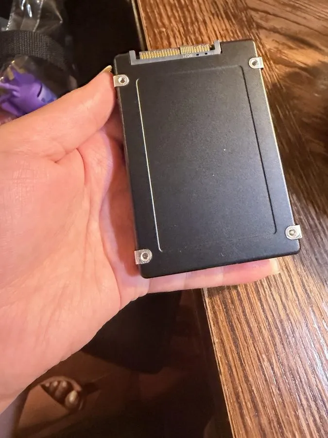 SAMSUNG PM9D3a 2.5” 7.68TB SSD