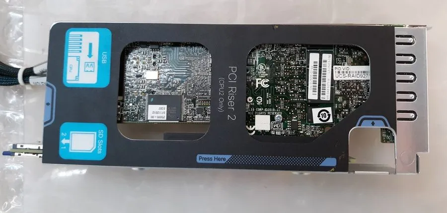 Контроллер Cisco UCS-RAID9271CV-8I MegaRAID Controller Card w/ Riser Card + Cabl
