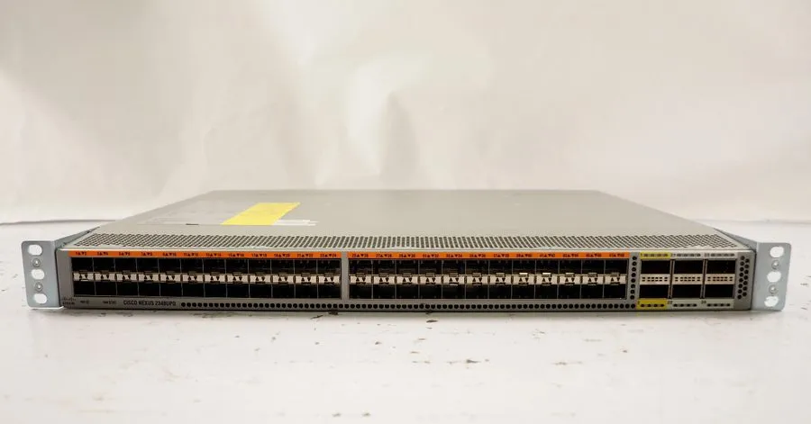 Объектив Cisco N2K-C2348UPQ-10GE 48-Port 10GE SFP+ 6x 40G QSFP Fabric Extender