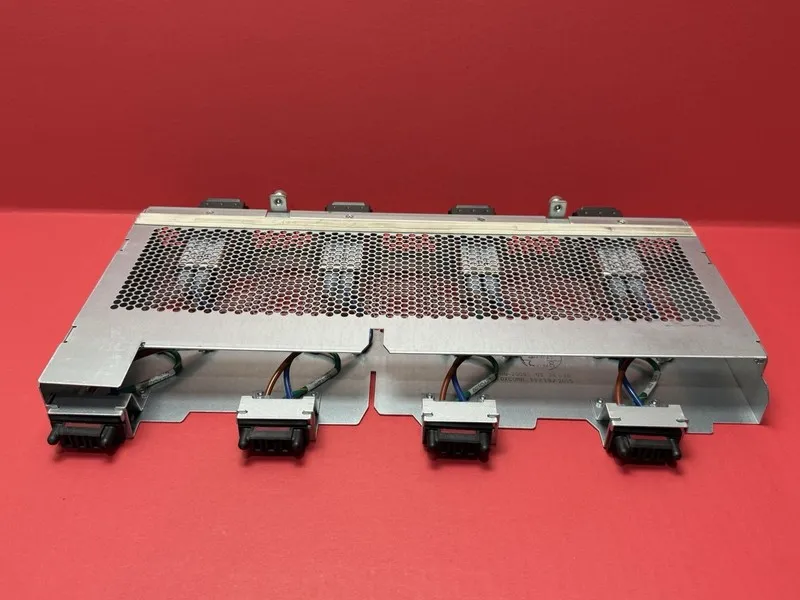 Бэкплейн Cisco UCS 5108 Blade Server Enclosure Power Backplane 800-30322-02 — фото лота 1