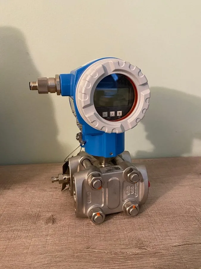 Датчик давления Endress+Hauser PMD75 Differential Pressure Transmitter — фото лота 1