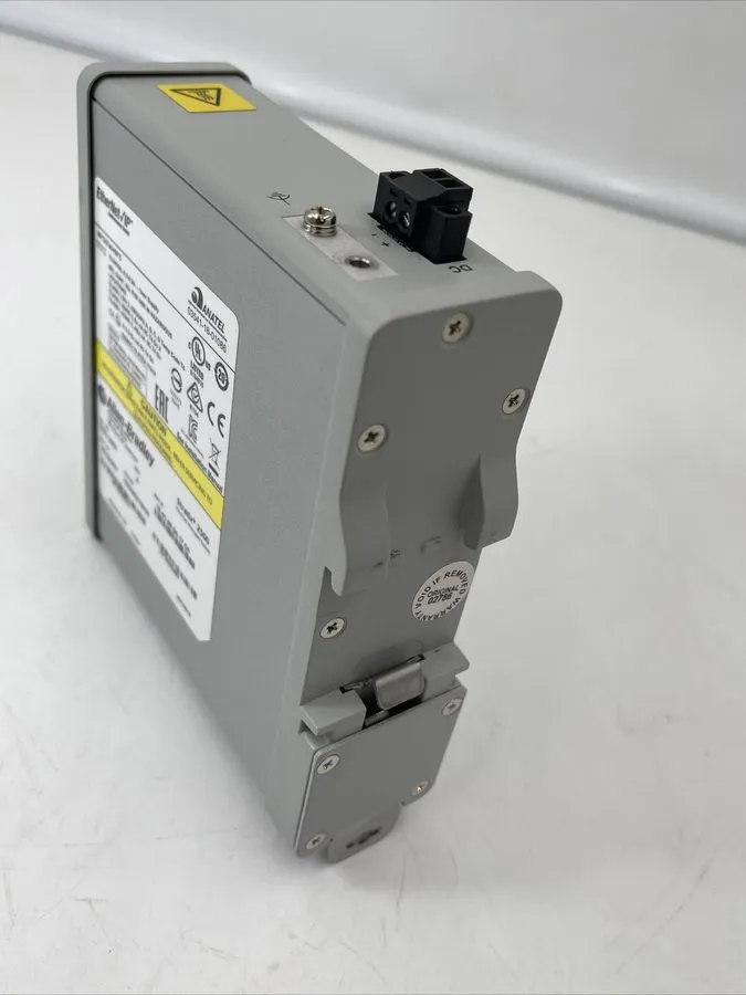 Коммутатор Allen Bradley 1783-LMS5 Stratix 2500 Switch 5 Port Lightly Managed — фото лота 2
