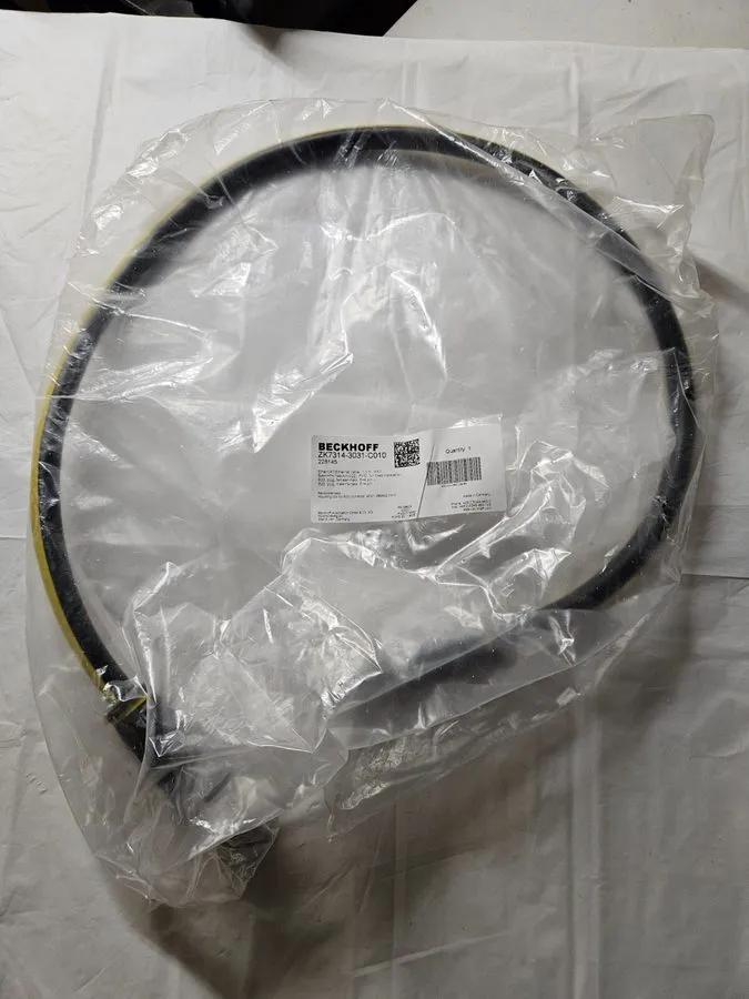 Кабель Beckhoff ZK7314-3031-C010 EtherCAT/Ethernet Cable 1m Long, B23 plugs 5+4  — фото лота 1