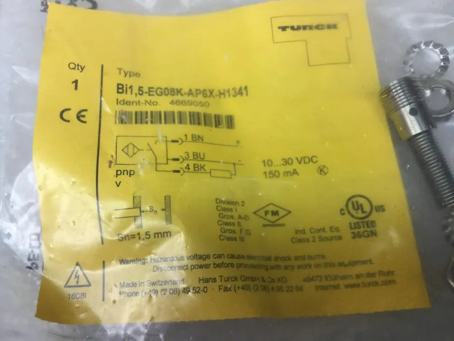 Датчик приближения Turck Bi1,5-EG08K-AP6X-H1341 Inductive Proximity Sensor 10-30