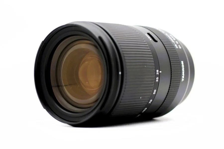 Объектив Sony a7CII Mirrorless Camera w/ TAMRON 28-200mm F2.8-5.6 Lens From JAPA