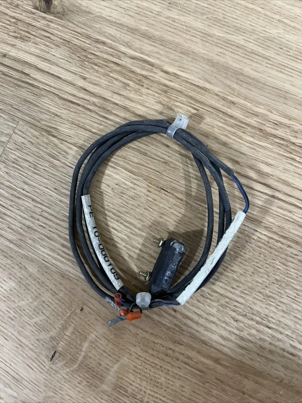 Фотоэлектрический датчик Omron E3T-SR14 Photoelectric Switch Sensor 2m 24V
