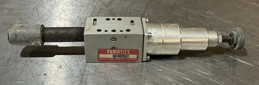 Регулятор давления Numatics 031RS700O Pneumatic Pressure Regulator